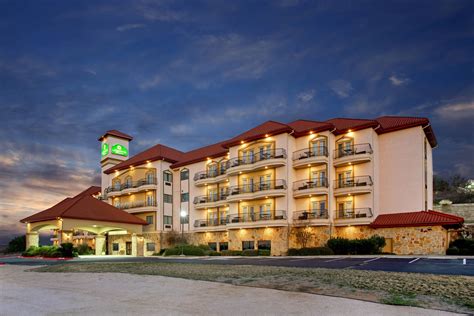 La Quinta Inn & Suites by Wyndham Marble Falls | Marble Falls, TX Hotels