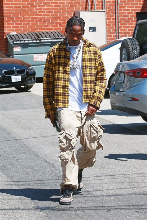 Travis Scott Is the Latest Person to Ride the Baggy Cargo Pants Wave