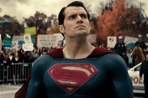 Don't Look Now: 'Batman v Superman' Trailer Spoils the Whole Movie