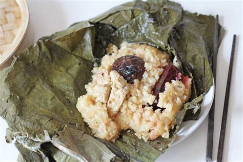 Vegan 'Luo Mai Gai' - Steamed Sticky Rice in Lotus Leaf Dim Sum | East Meets Kitchen