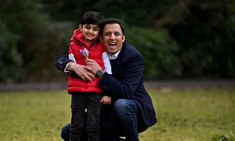 Anas Sarwar wife: Is Anas Sarwar married, does Scottish Labour leader ...