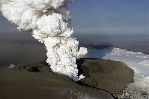 The Effects of Glaciovolcano Eruptions