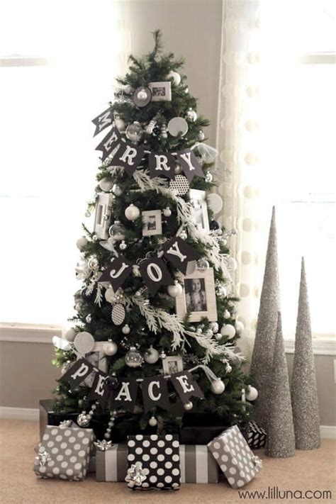 23 Best Black Christmas Tree Decorations for a New Look in 2022