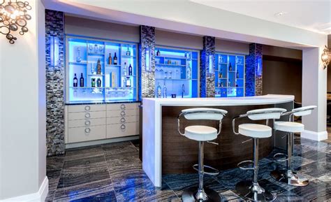 Black and White Bar Stools – How To Choose And Use Them