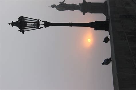 Guide to Sunrise Photography on Charles Bridge, Prague - DALIBRO