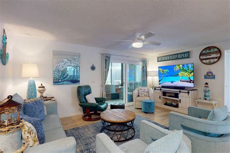 Madeira Beach Vacation Rental | Bayside Family Condo. Heated Pool. Private Dock. Just a Quick ...