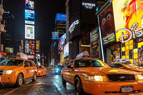 Taxi New York City Night Rain Stock Photos, Pictures & Royalty-Free Images - iStock