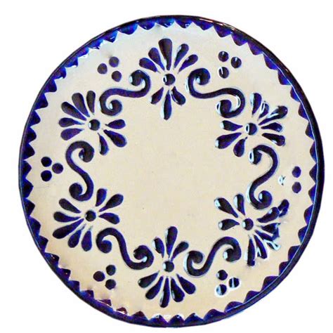 Vintage Chalet : Blue and White Mexican Talavera Pottery