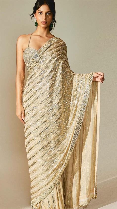 Suhana Khan Bewitched Everyone In Golden Saree