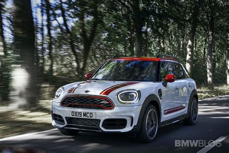 WORLD PREMIERE: 2019 MINI JCW Clubman and Countryman with 306 horsepower