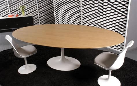 Saarinen Tulip Dining Table Oval | Couch Potato Company