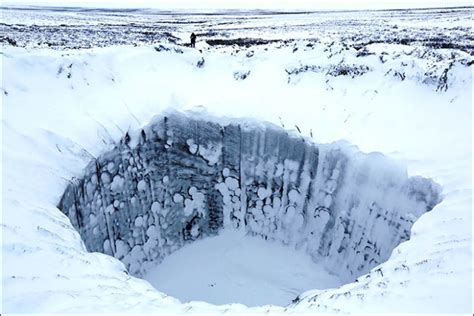 Inside the mysterious Yamal crater in Siberia - Frozen Pictures - Strange Sounds