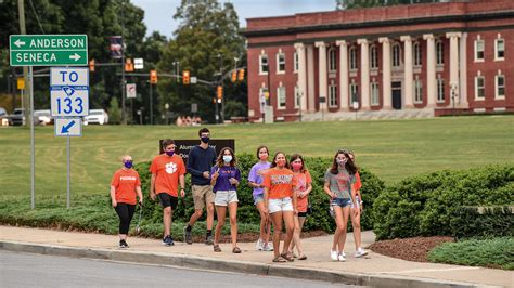 COVID-19 symptoms of Clemson students hard to pin down