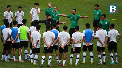 Permintaan Khusus Ratu Tisha kepada Skuad Timnas Indonesia U-22: Lihat Pemain Usia 20-22 Tahun ...