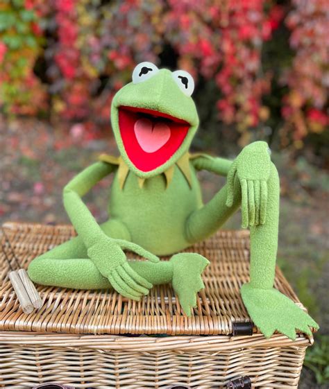 Kermit the Frog Puppet Replica Hand Puppet Muppet, 1:1 Professional Hand Made - Etsy