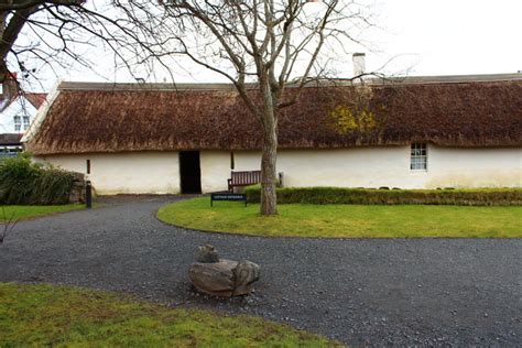 Burns Cottage, Alloway © Billy McCrorie cc-by-sa/2.0 :: Geograph Britain and Ireland