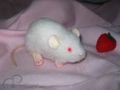 Mouse Plushie - Albino by Morumoto on DeviantArt