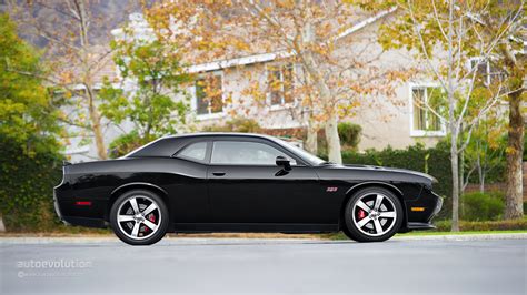 DODGE Challenger SRT8 392 Review - autoevolution