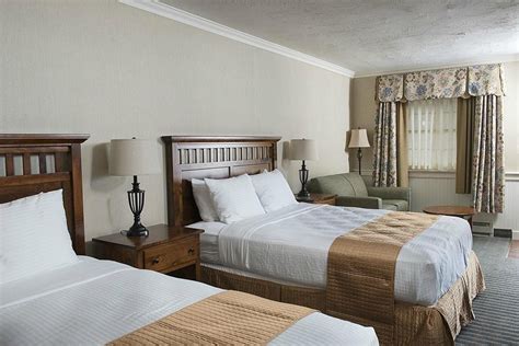 Bird-In-Hand Family Inn Rooms: Pictures & Reviews - Tripadvisor