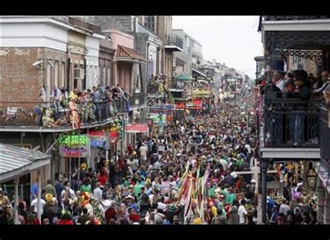 Bourbon Street During Mardi Gras: The Ultimate Party Experience ...