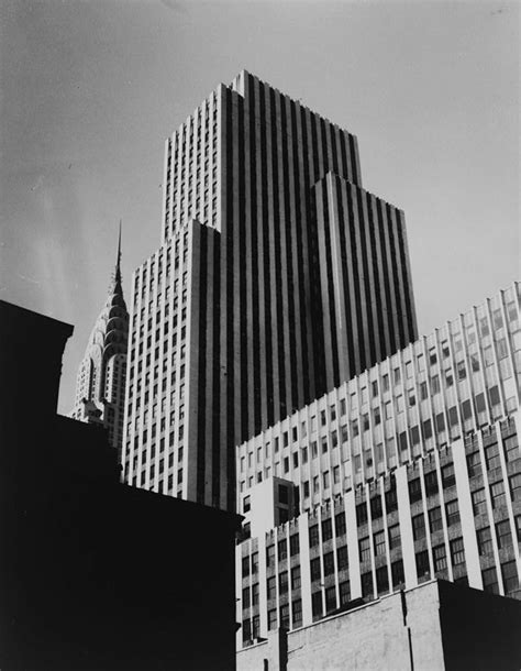 Daily News Building (Manhattan, 1930) | Structurae