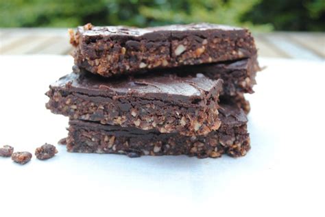 Healthy Chocolate Bars - Hungry Healthy Happy