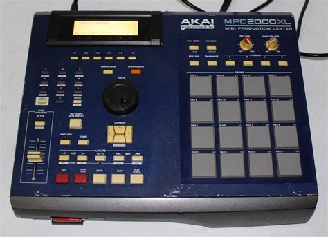 The Ultimate SynthDB | Akai MPC2000XL