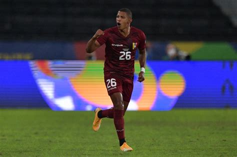 Edson Castillo anotó el primer gol de la Vinotinto en la Copa América ...