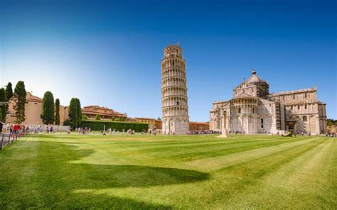 20 Historical & Famous Landmarks In Italy Worth Visiting!