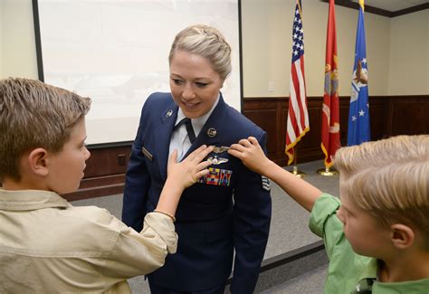 Air Force graduates first female enlisted pilot > Air Force > Article ...