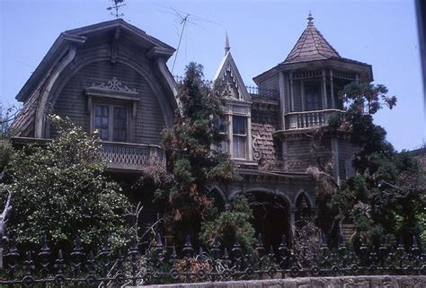 The Munsters - 1313 Mockingbird Lane | Munsters house, The munsters, Victorian homes