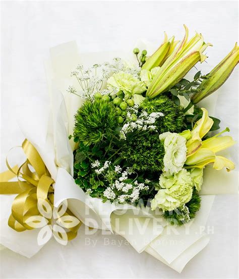 Pretty Bouquet of Yellow Lilies