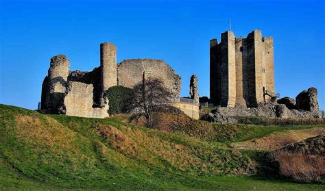 Best Castles in Yorkshire - Historic European Castles