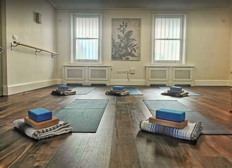 Brighton Yoga Studio | Yoga in the Lanes | Brighton BN1 1AL