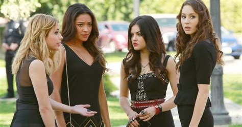 Pretty Little Liars Trivia Quiz | POPSUGAR Entertainment