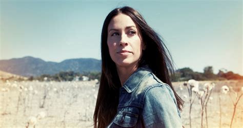 Alanis Morissette - 2020 World Tour, November 2022, Concert Listings ...