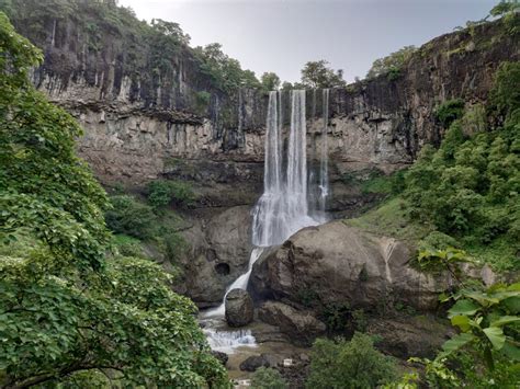 Discover the mesmerizing Mohadi Waterfall in Indore, Madhya Pradesh - Musafirr