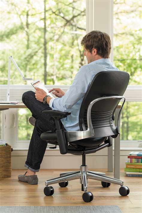 LEAP CHAIR - Office chairs from Steelcase | Architonic