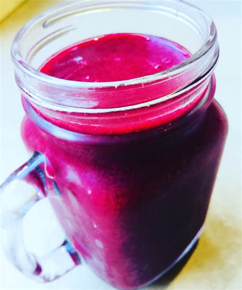 Berry Beetroot Smoothie - Stay at Home Mum