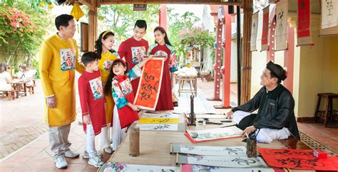 Vietnamese New Year decorations: a tapestry of tradition