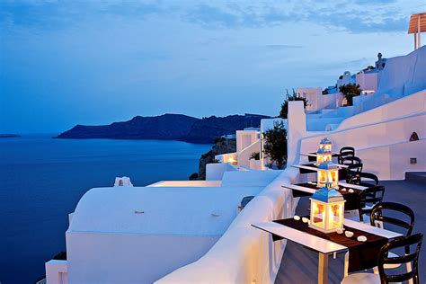 INFINITY POOL BAR RESTAURANT | Canaves Oia Santorini