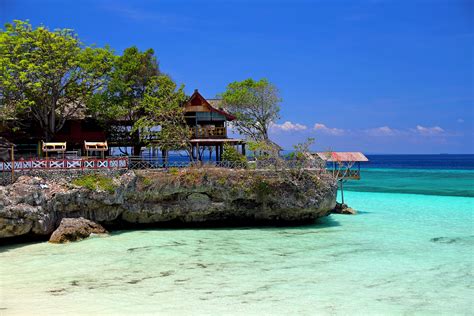 Pantai Terindah di Indonesia (Top 11 Harus Masuk ke Bucket List Kamu)