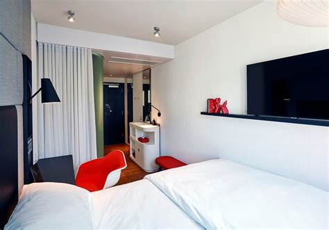 CITIZENM LONDON VICTORIA STATION - Updated 2023 Reviews