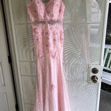 Pretty Pink Prom Dress - Gem