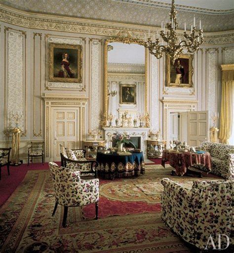 Inside the Castles of the British Royal Family | Windsor castle ...