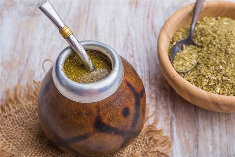 How to Prepare Yerba Mate With or Without a Gourd