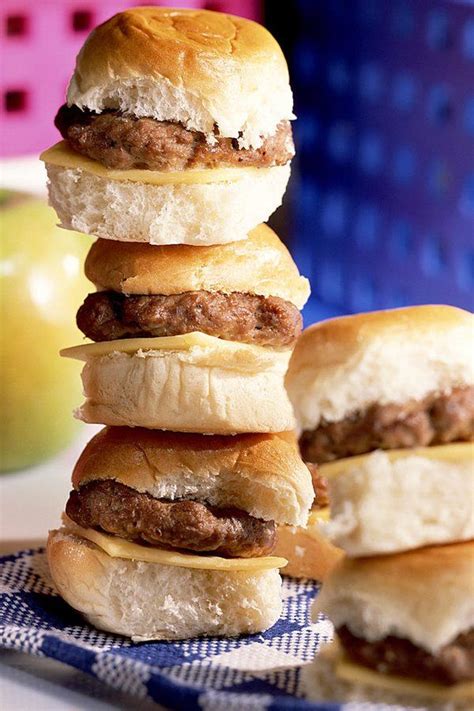 Mini-Cheeseburgers Recipe | Recipe | Mini cheeseburger, Yummy cakes, Recipes