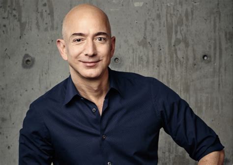 Jeff Bezos Total Net Worth: How Much Does He Earn - Piethis