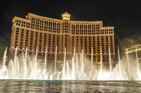 Bellagio Dancing Fountain (Photo) | United States