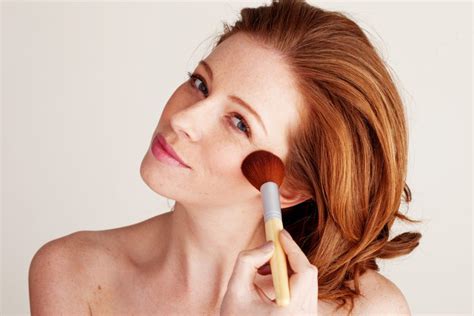 How to Choose The Best Makeup Products for Oily Skin